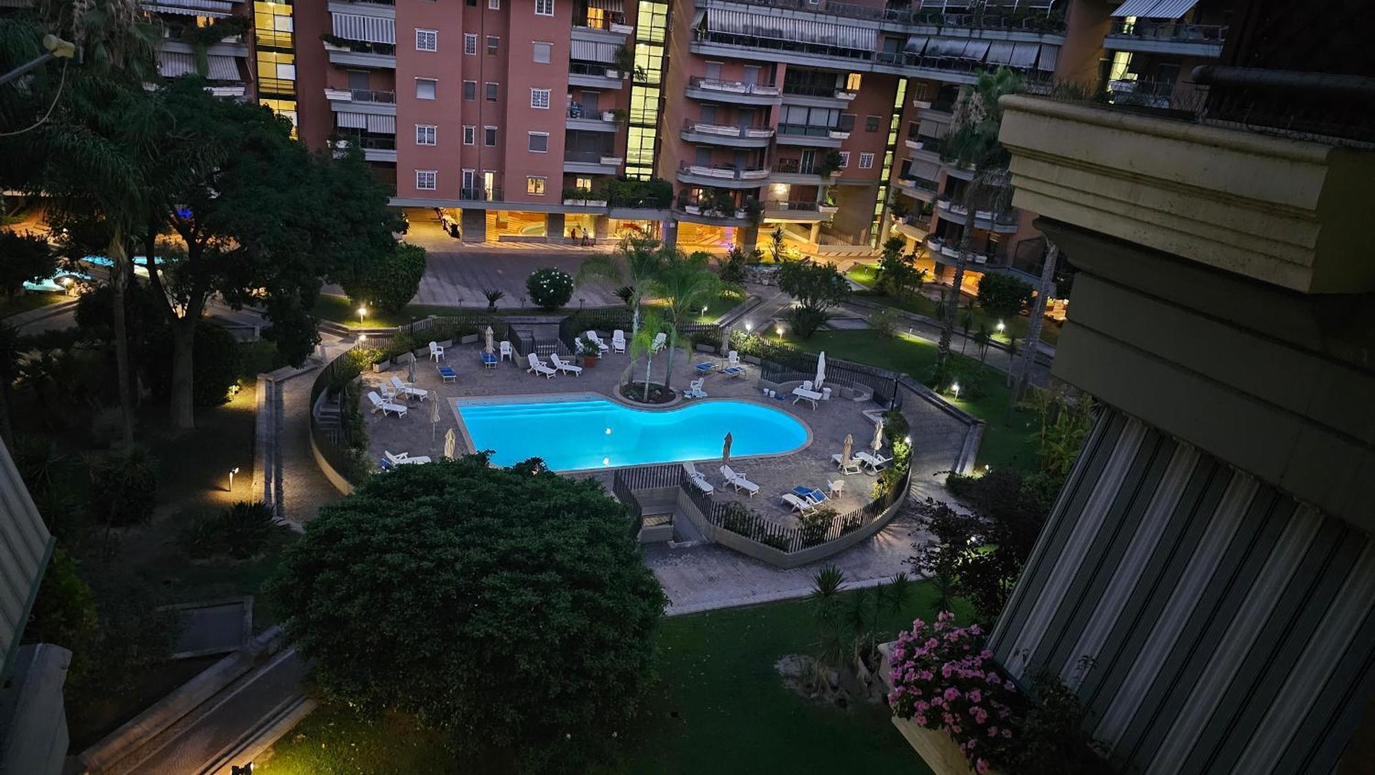 Eur Con Piscina Esterna