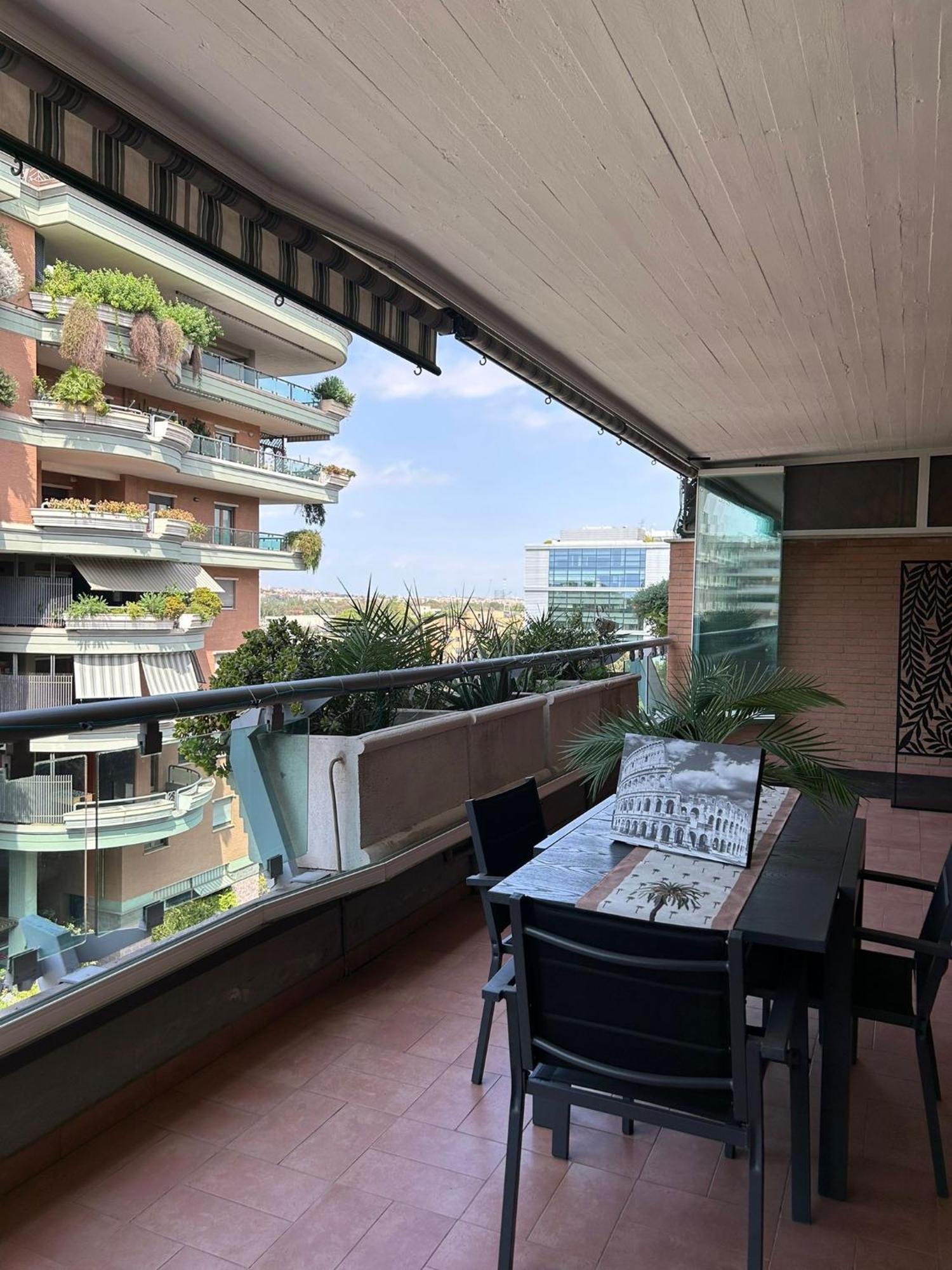Eur Con Piscina Esterna Apartment