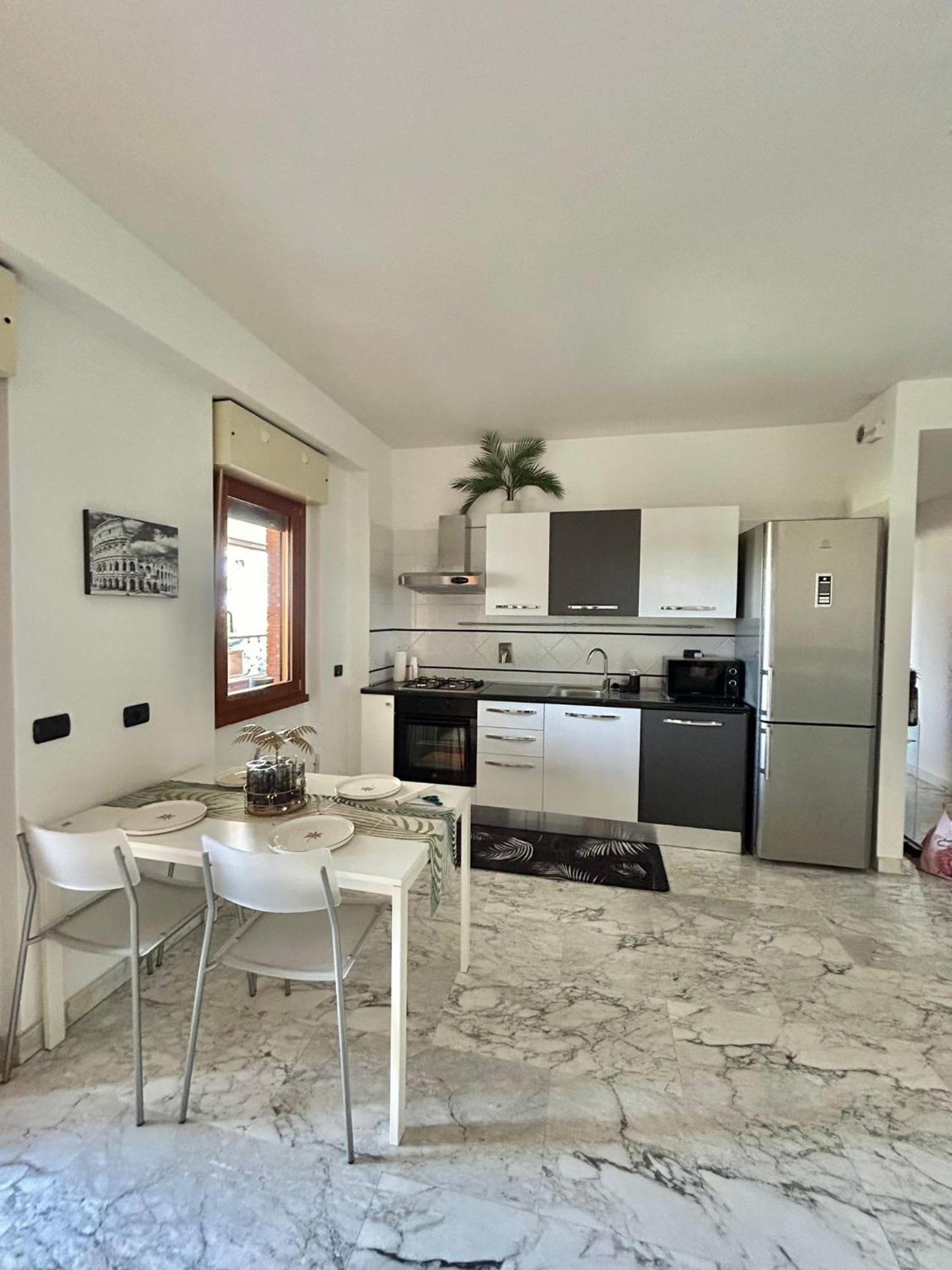 Apartment Eur Con Piscina Esterna *