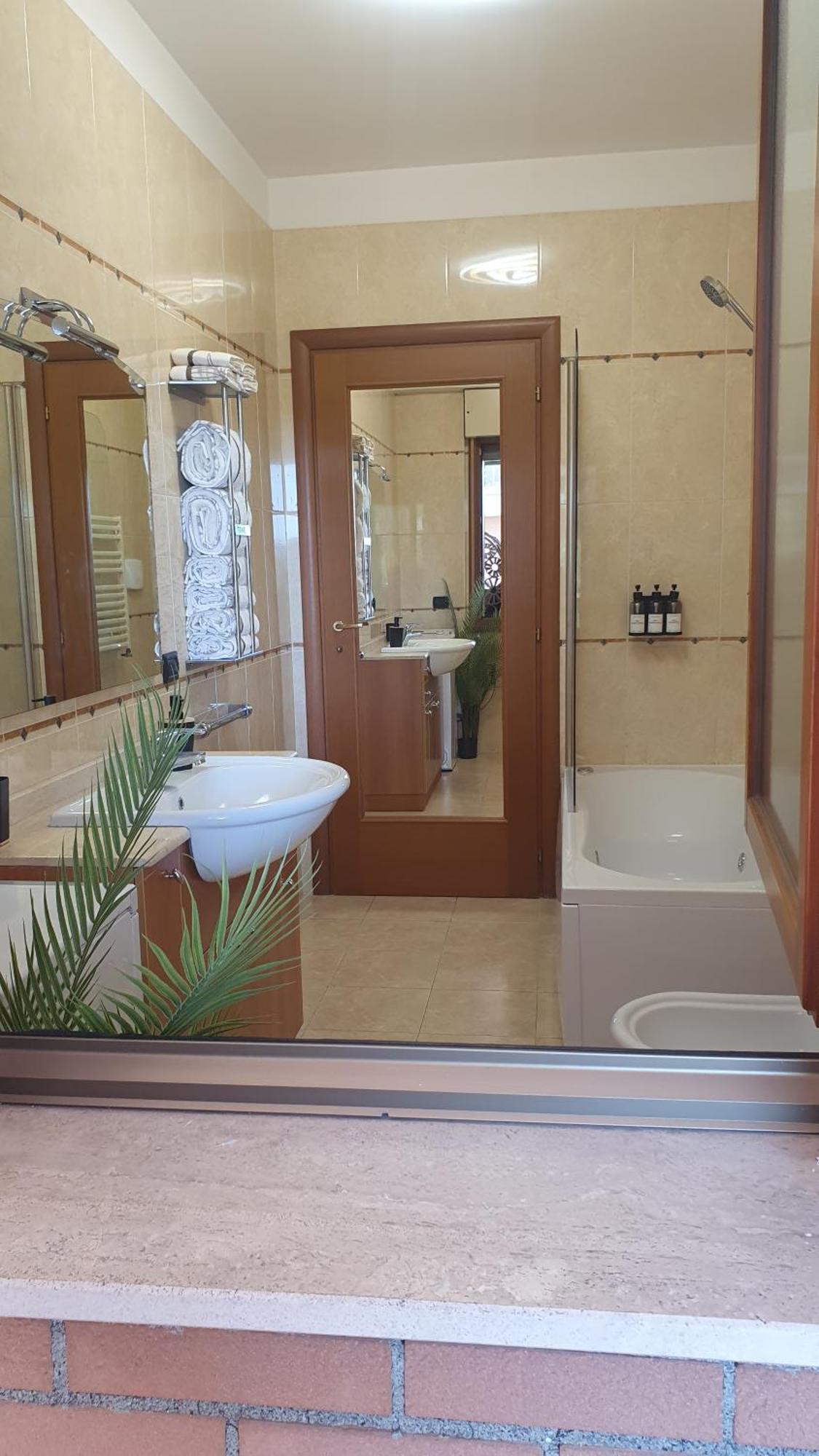 Eur Con Piscina Esterna Apartment Rom